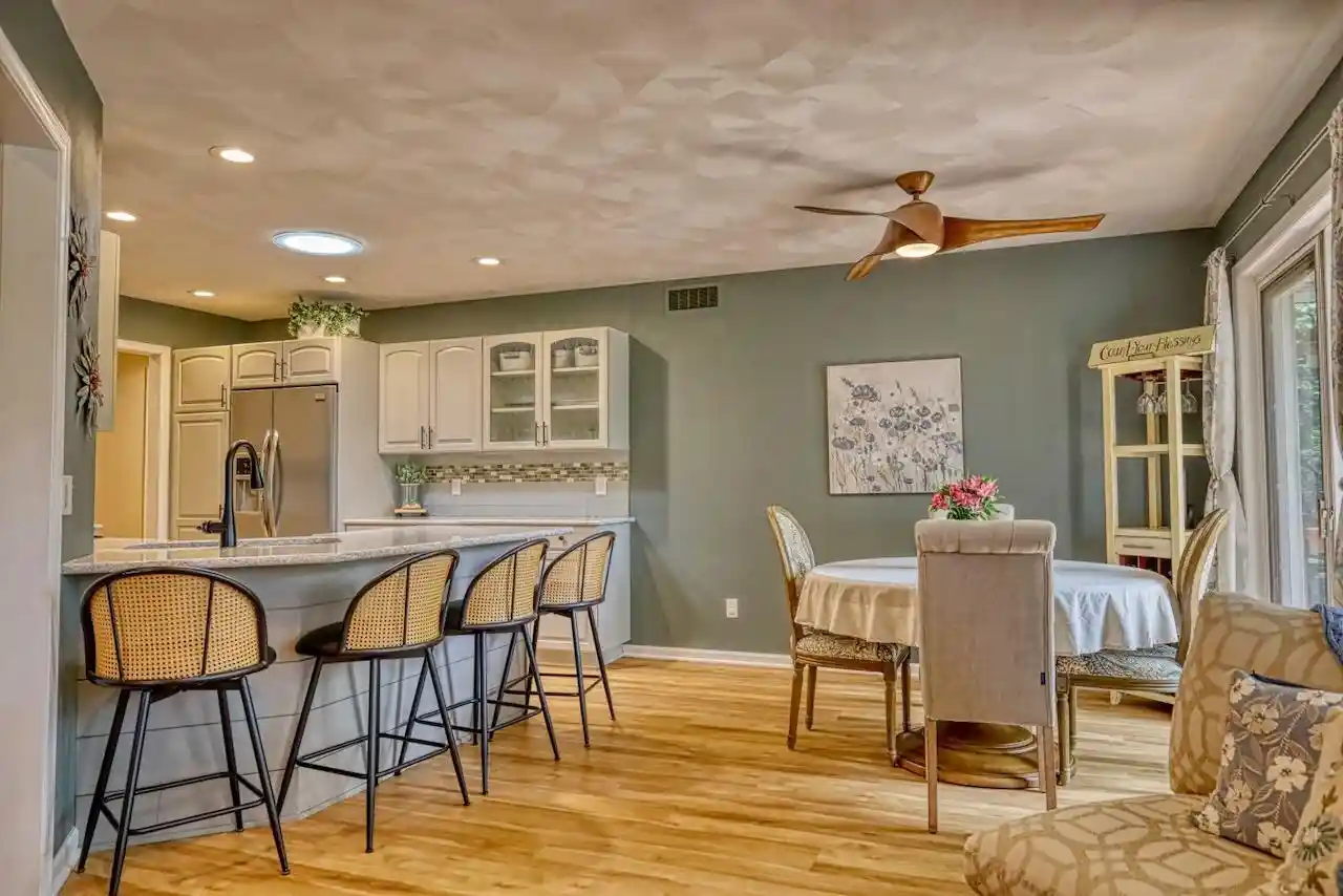 4th image of 3412 Cricketeer Dr Dr, Janesville, WI 53546 | MLS# 2028859