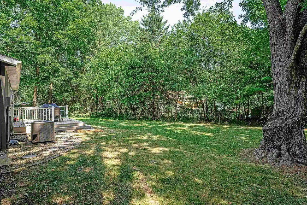 Photo 4 of Single family home for sale at 3614 Bittner Lane Lane, Mcfarland, WI 53558 | MLS# 2028862 | Listing updated on 2026-08-11