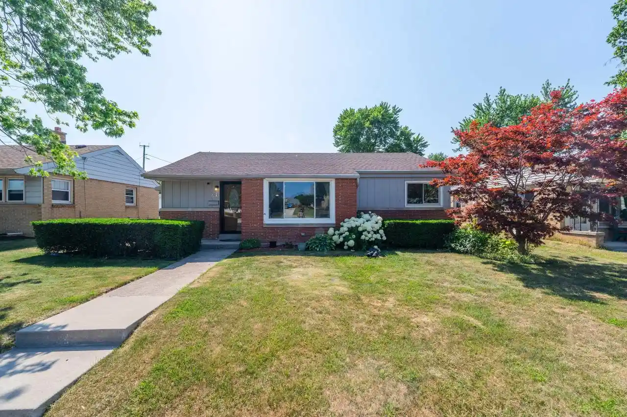 Photo 1 of Single family home for sale at 301 S 92nd Street Street, Milwaukee, WI 53214 | MLS# 1973323 | Listing updated on 2026-09-14
