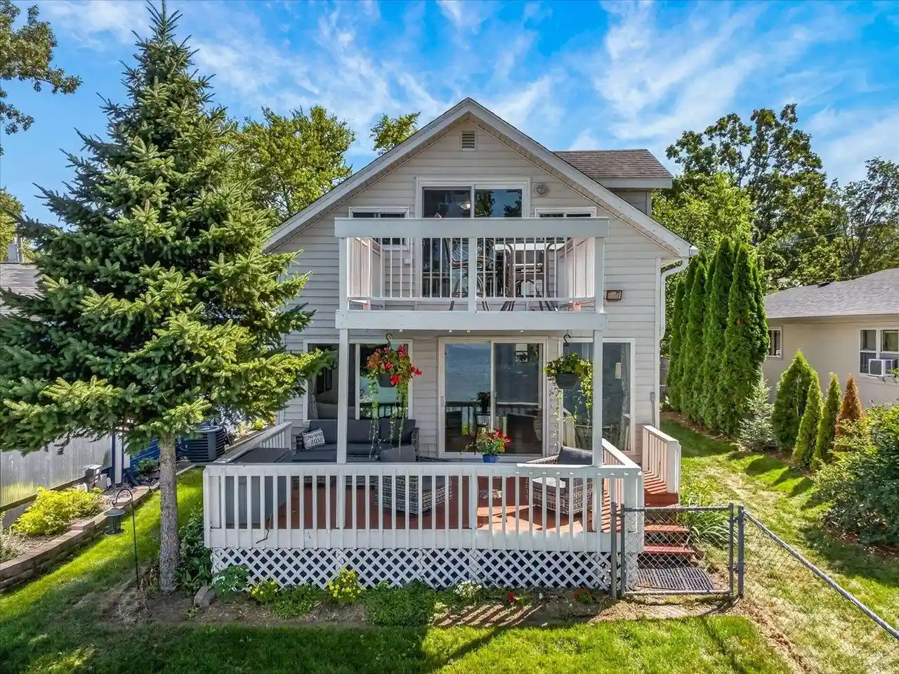 Photo 4 of Single family home for sale at 5306 Card Avenue Avenue, Mcfarland, WI 53558 | MLS# 2028863 | Listing updated on 2026-09-16