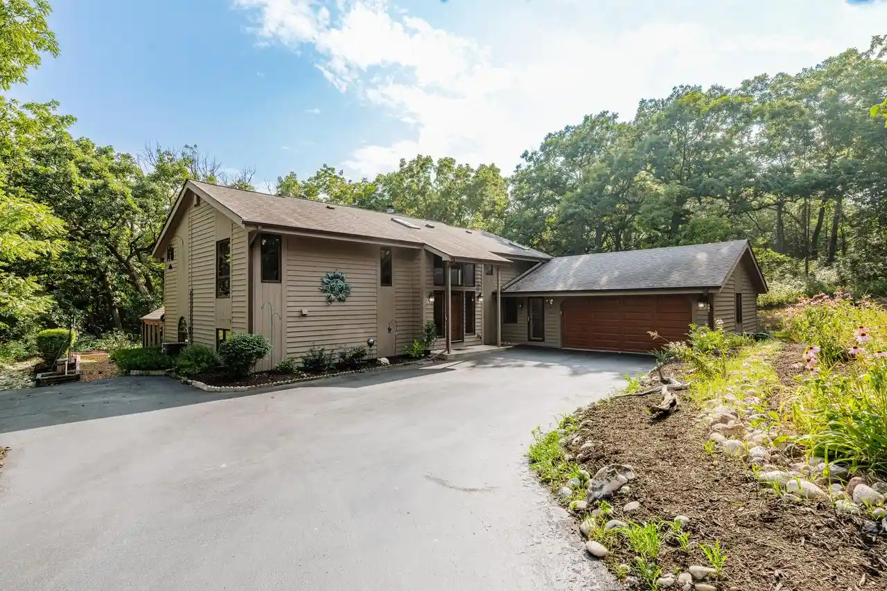 1st image of N1w31275 Hickory Hollow Court Court, Delafield, WI 53018 | MLS# 1973333