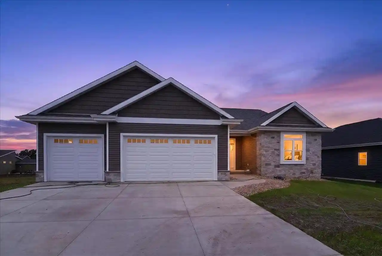 Photo 1 of Single family home for sale at 4074 Whistle Rock Circle Circle, Deforest, WI 53532 | MLS# 2028868 | Listing updated on 2026-09-11