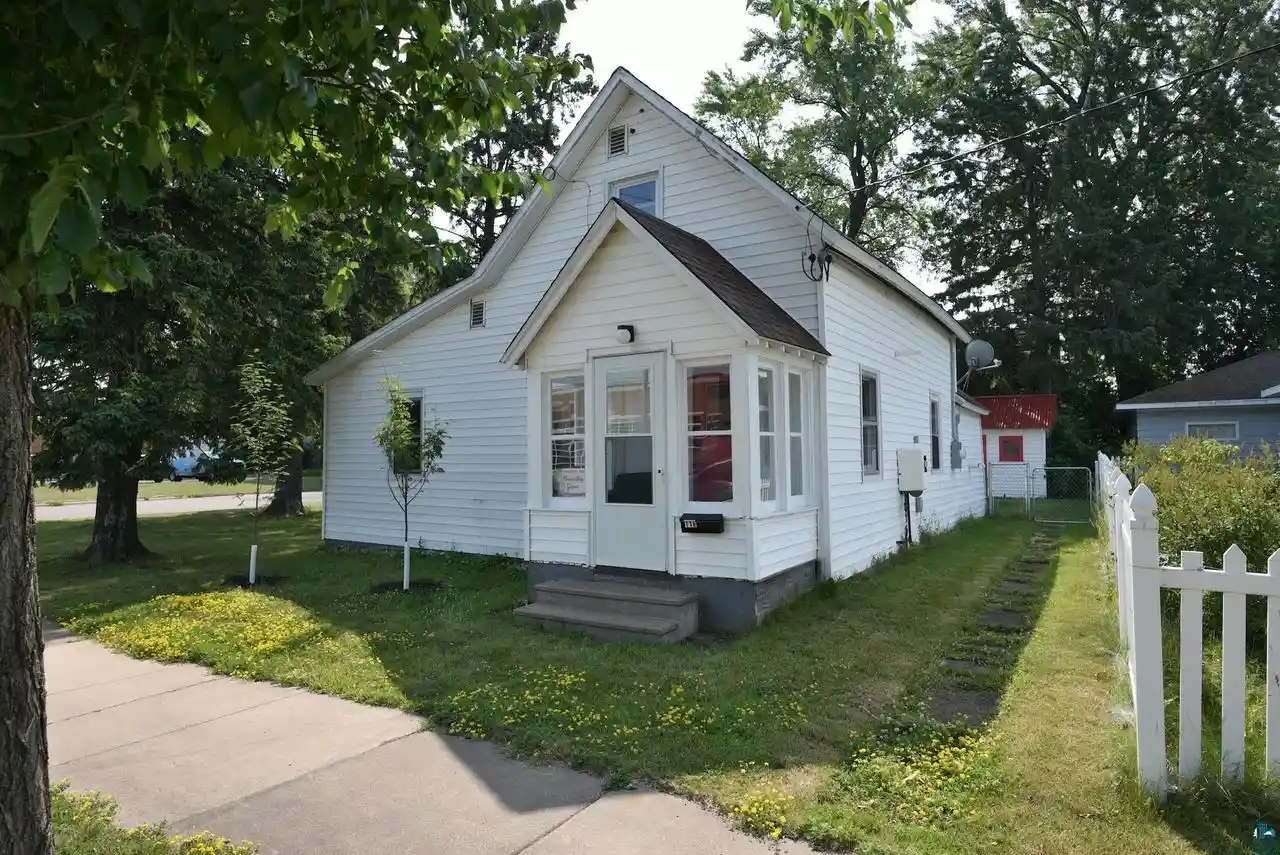 Photo 1 of Single family home for sale at 116 6th St E, Ashland, WI 54806 | MLS# 6126969 | Listing updated on 2026-08-05