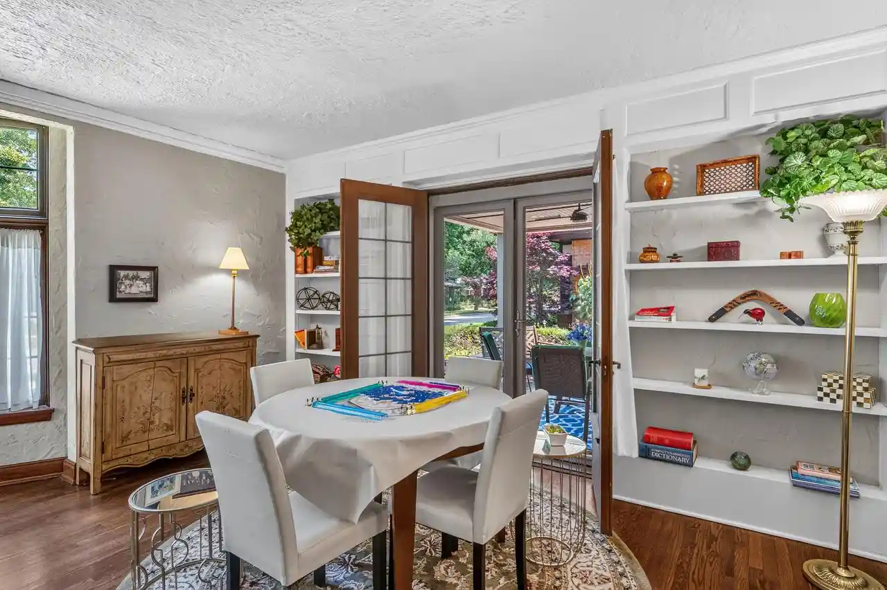 Listing Photo 2 - Condo for sale in building located at 4143 N Downer Ave Ave, Milwaukee, WI 53211 - Unit #4145