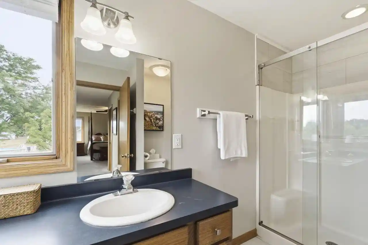 2nd image of 1025 E Meadow Terrace Terrace, Oak Creek, WI 53154 | MLS# 1973341