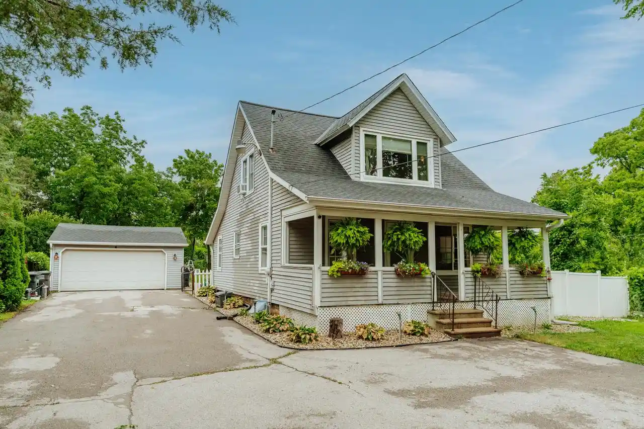 1st image of 26114 W Loomis Road Road, Waterford, WI 53185 | MLS# 1973348