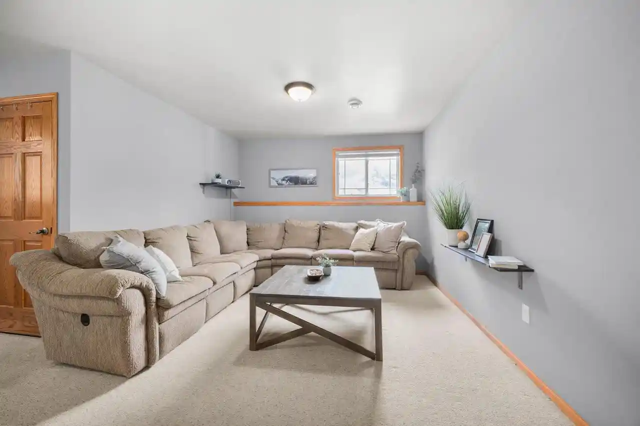 2nd image of 1330 Oak Tree Court Court, Slinger, WI 53086 | MLS# 1973360