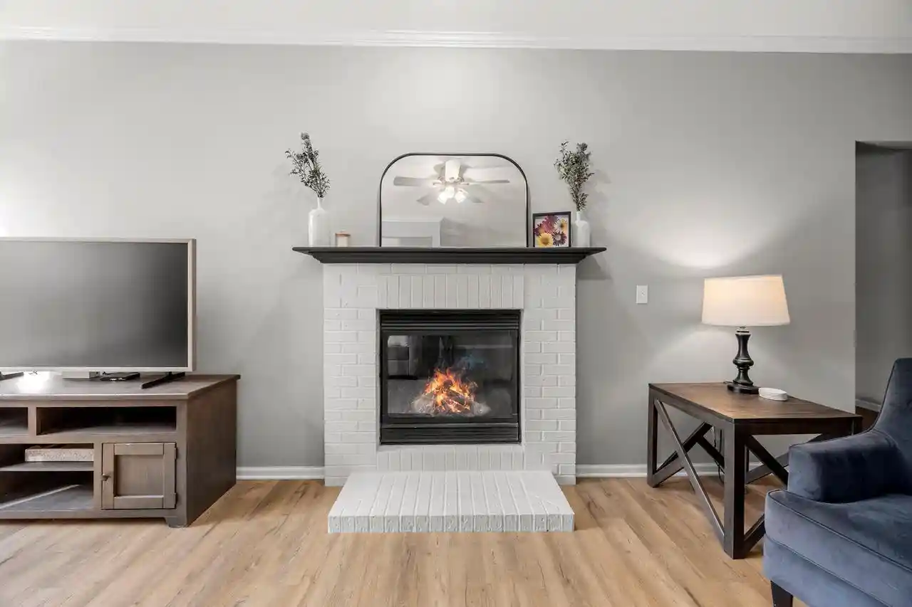 5th image of 1330 Oak Tree Court Court, Slinger, WI 53086 | MLS# 1973360