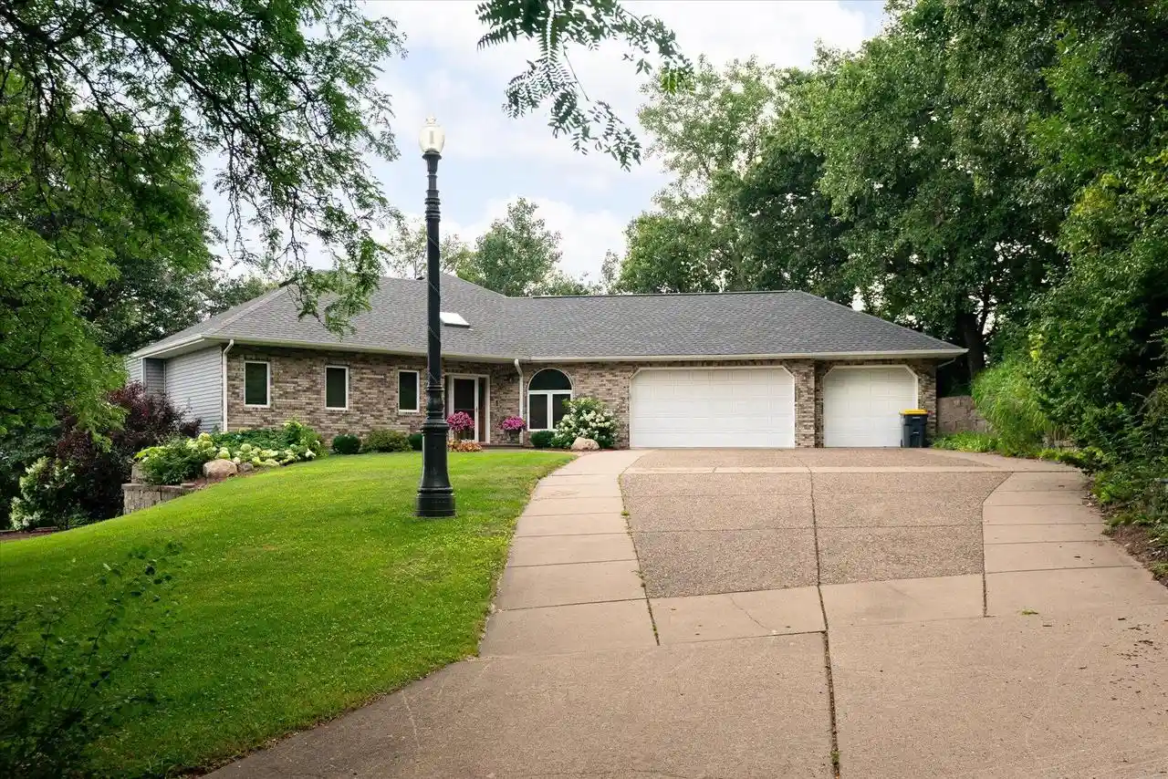 image of 508 Curt Road Road, Holmen, WI 54636 | MLS# 1973368
