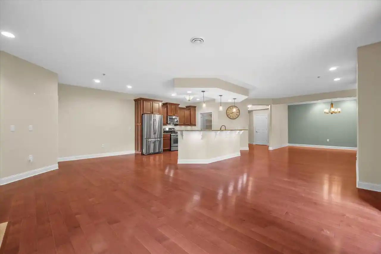 3rd image of 17490 Crest Hl Dr Dr, Brookfield, WI 53045