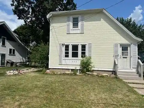 Homes for sale in Waupun, WI | 524 Bronson Street Street, Waupun, WI 53963 | MLS# 2028887