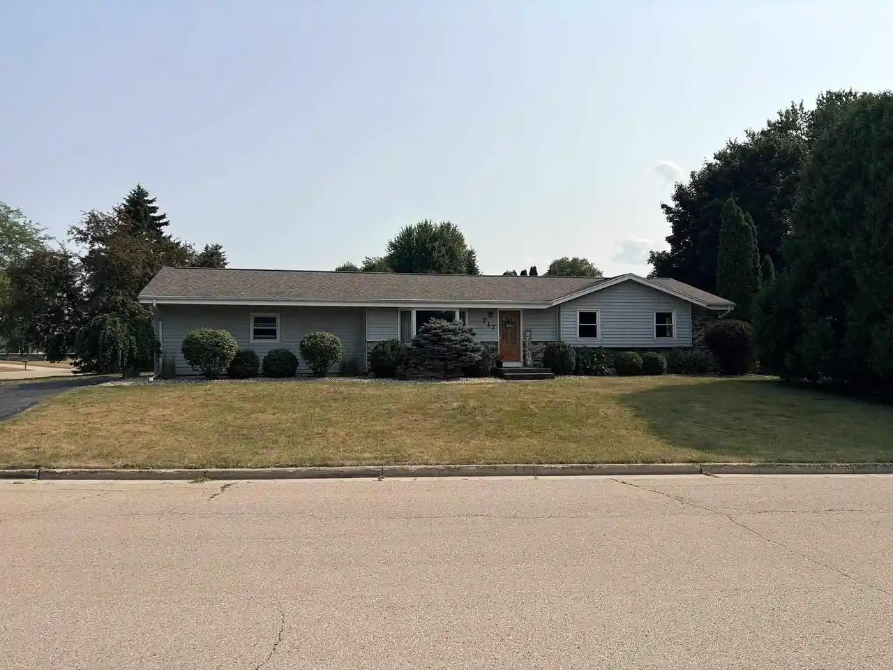 1st image of 717 Willow Lane Lane, Horicon, WI 53032 | MLS# 2028894