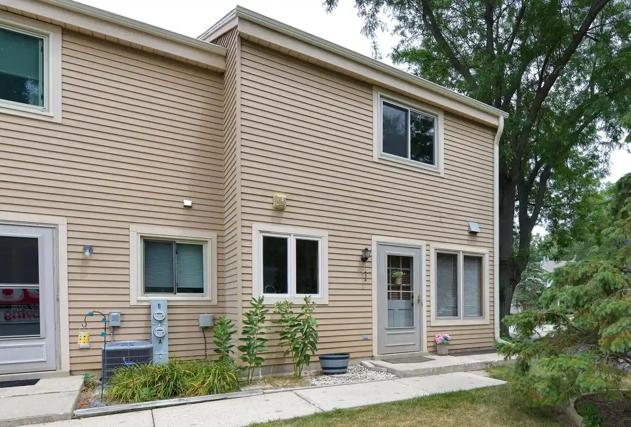 2nd image of 2101 Woodburn Road Road #A, Waukesha, WI 53188 | MLS# 1973388