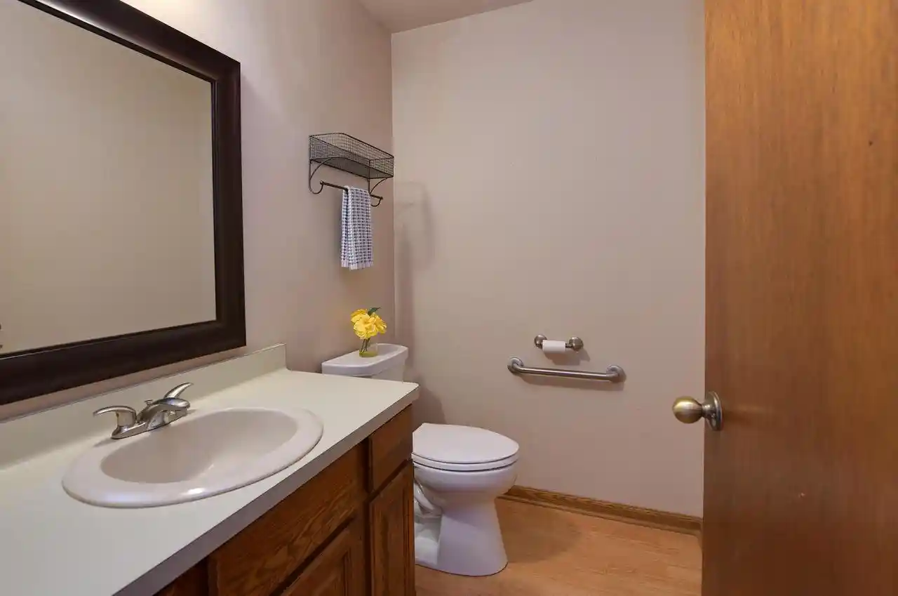 2nd image of 2101 Woodburn Rd Rd, Waukesha, WI 53188