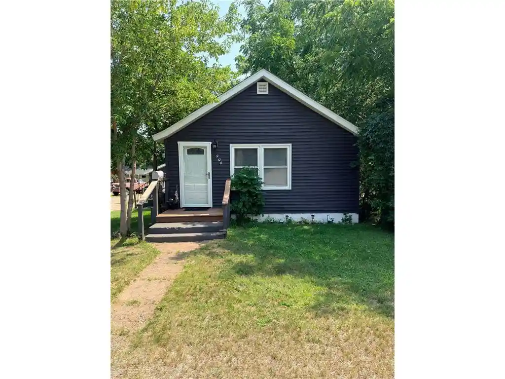 1st image of 906 Scribner Street Street, Spooner, WI 54801 | MLS# 7116223