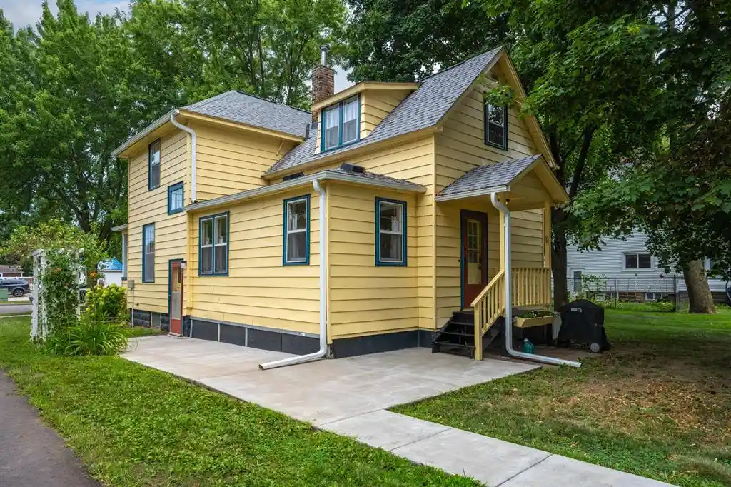 Photo 2 of Single family home for sale at 235 W 3rd Street Street, New Richmond, WI 54017 | MLS# 1603609 | Listing updated on 2026-08-16