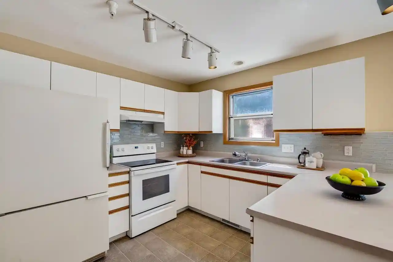 Photo 4 of Condo for sale at 6609 Raymond Road Road, Madison, WI 53711 | MLS# 2028911 | Listing updated on 2026-10-08