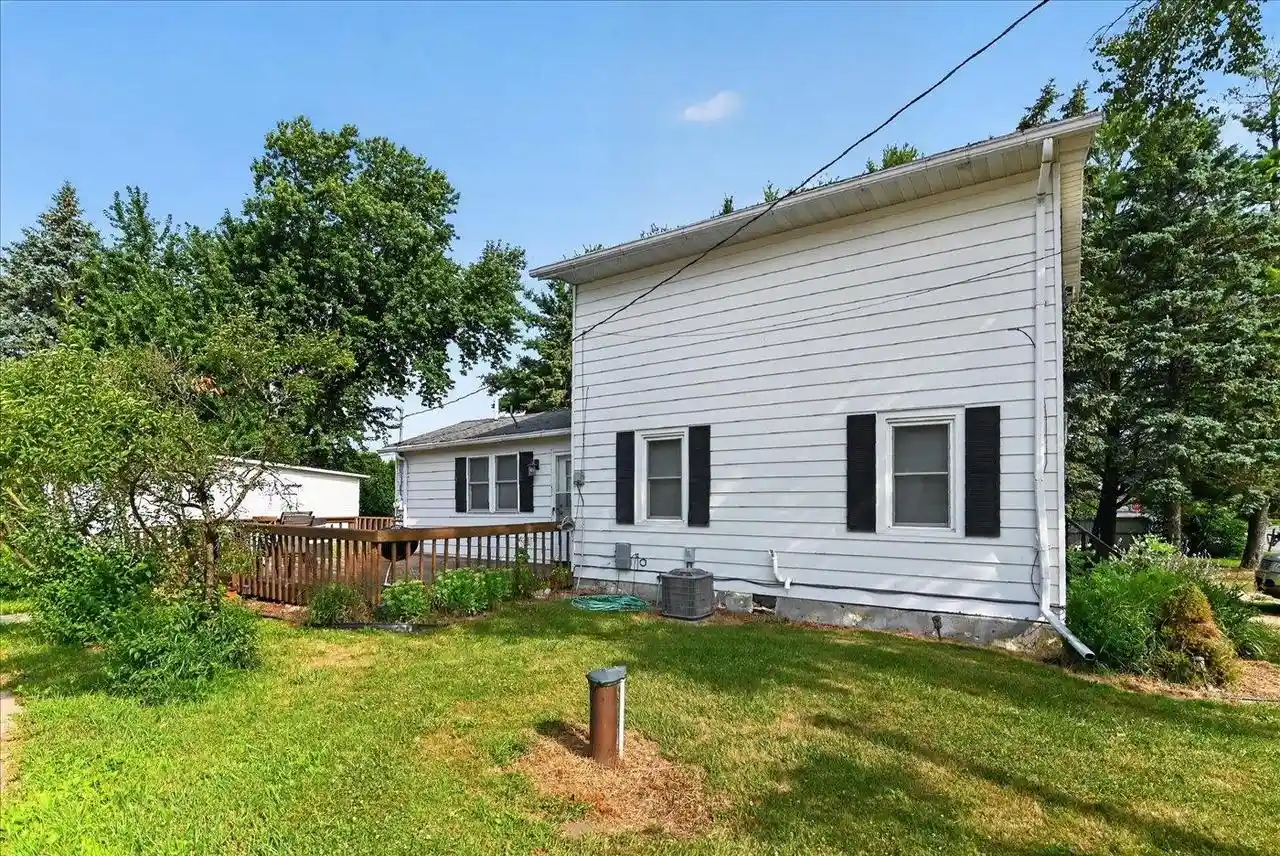 Photo 2 of Single family home for sale at 7645 County Road N, Sun Prairie, WI 53590 | MLS# 2028918 | Listing updated on 2026-08-12