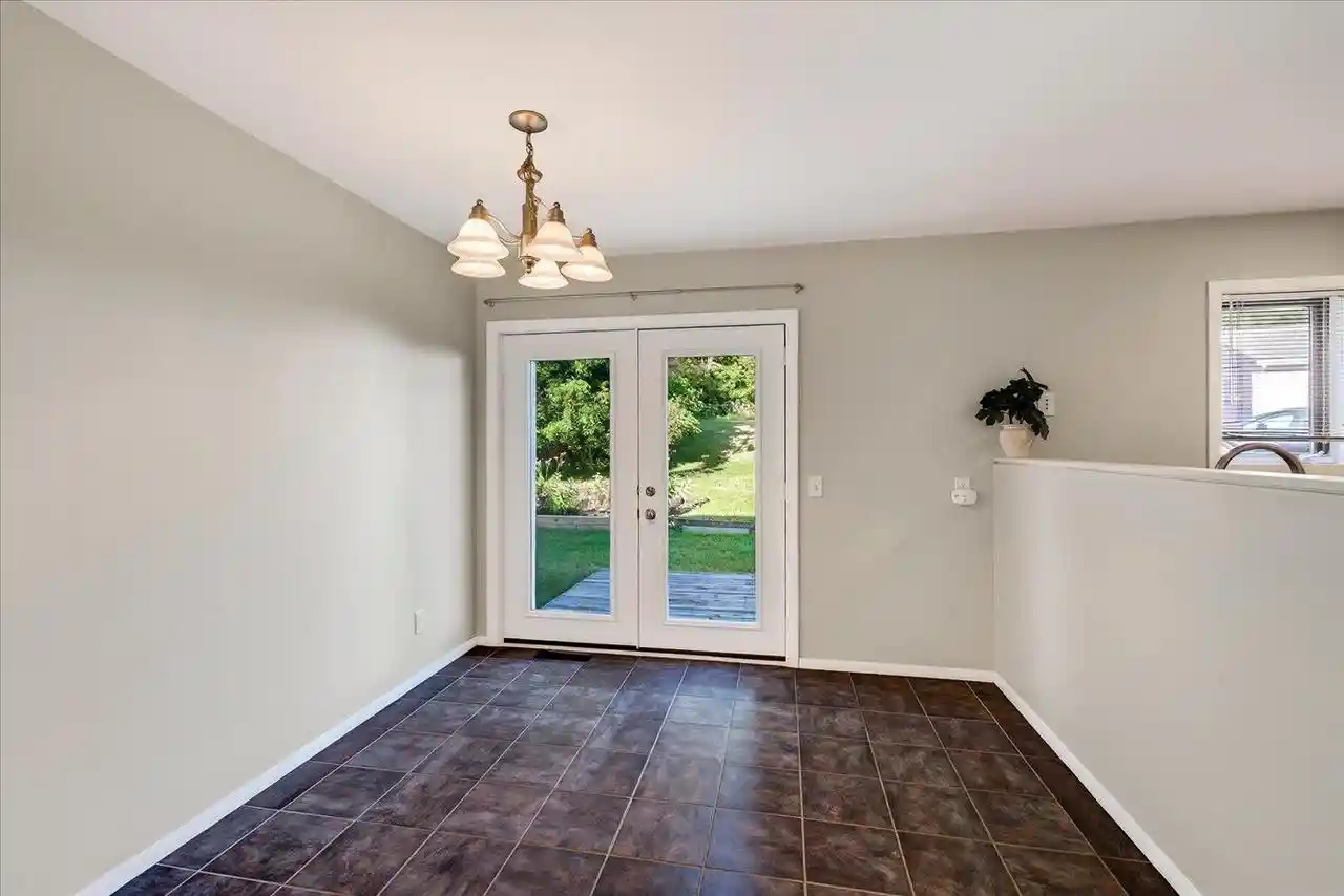 45th image of 401 Melody Lane Lane #B, Verona, WI 53593 | MLS# 2028922