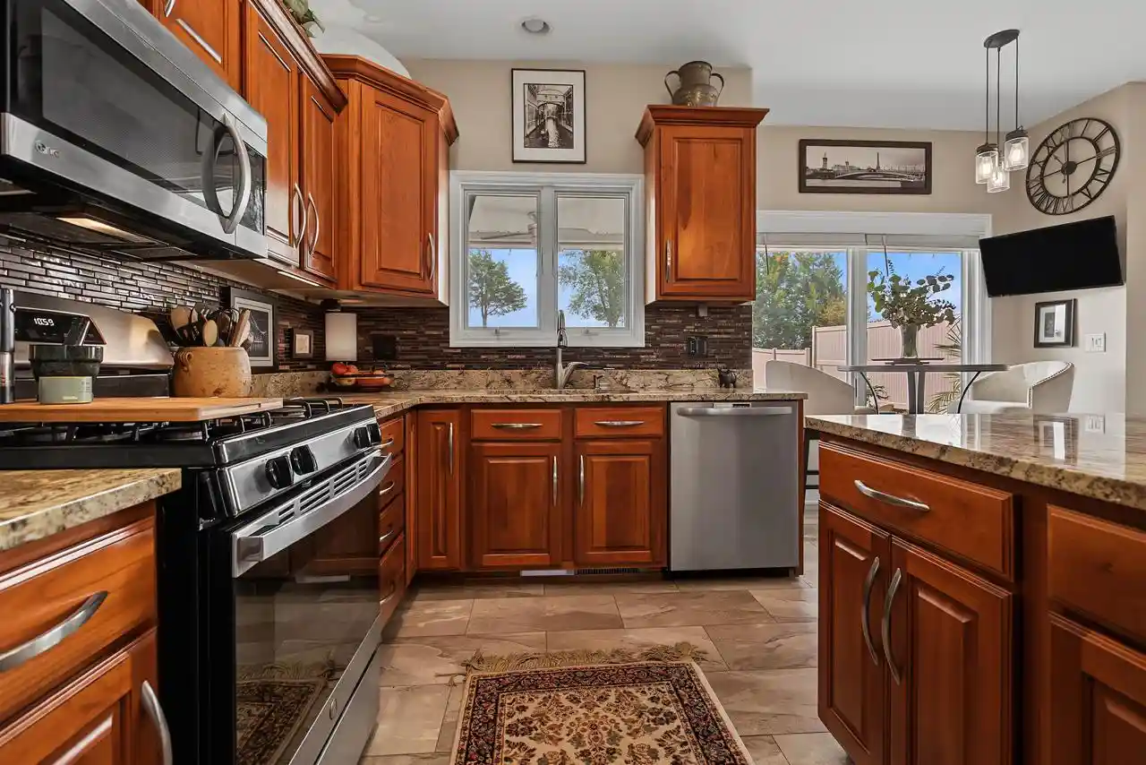 5th image of 30193 Buncombe Road Road, Hazel Green, WI 53811 | MLS# 2028921