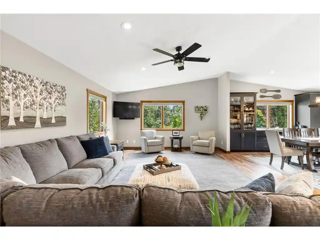 3rd image of 746 Packer Dr Dr, Hudson, WI 54016 | MLS# 7116250