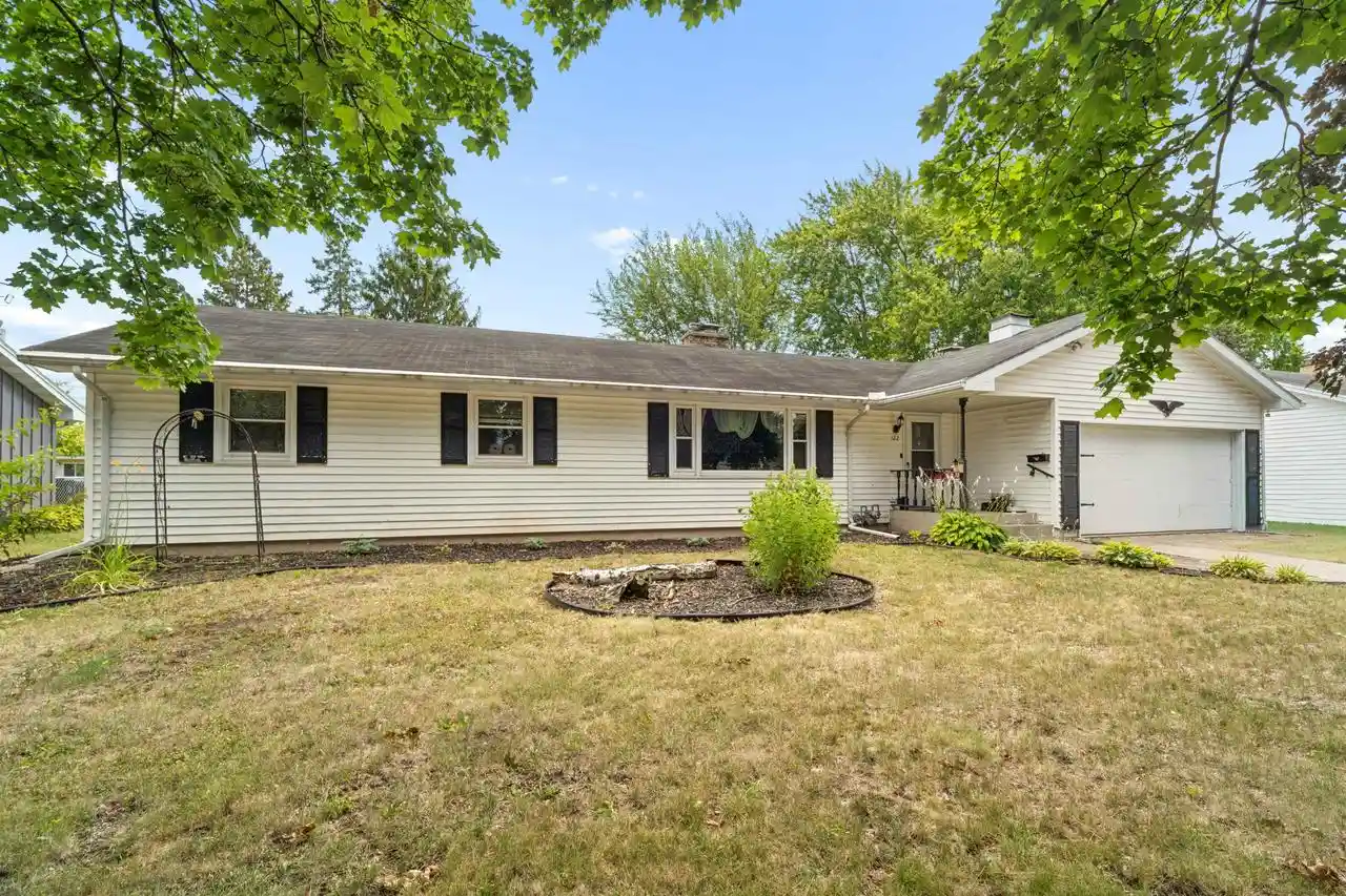 1st image of 122 Fanna Street Street, Fond Du Lac, WI 54935 | MLS# 50329773