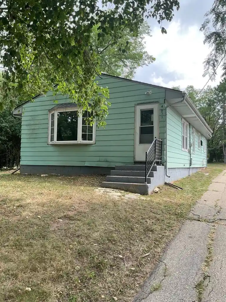 1st image of 4911 Whitehorse Pl Pl, Mcfarland, WI 53558 | MLS# 2028943