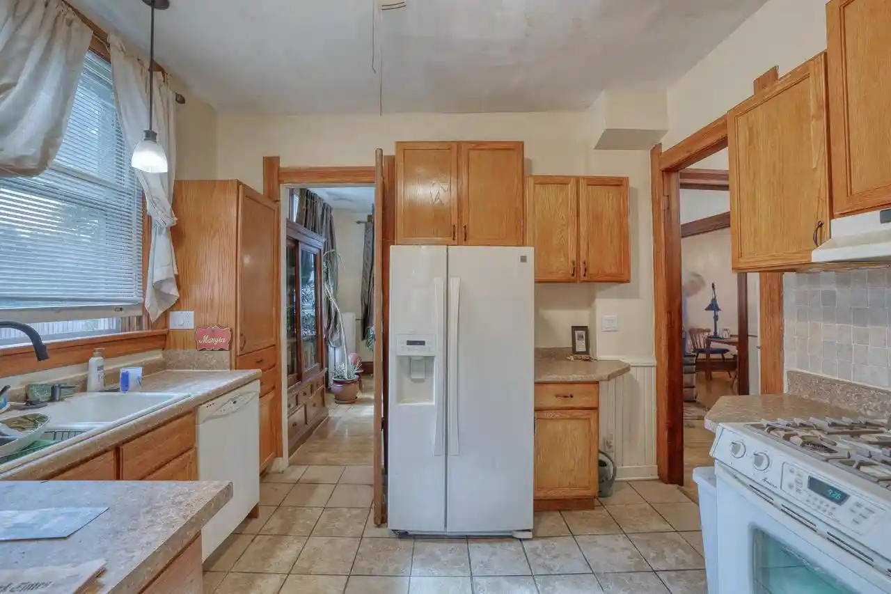 Photo 3 of Single family home for sale at 546 N 32Nd Street Street, Milwaukee, WI 53208 | MLS# 1973436 | Listing updated on 2026-09-08