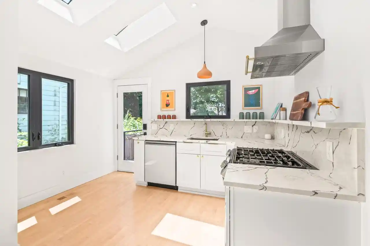 3rd image of 2519 S Superior Street Street, Milwaukee, WI 53207 | MLS# 1973441