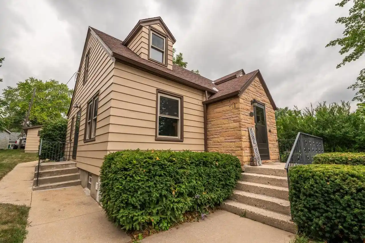 33rd image of 316 S 11th Avenue Avenue, West Bend, WI 53095 | MLS# 1973445