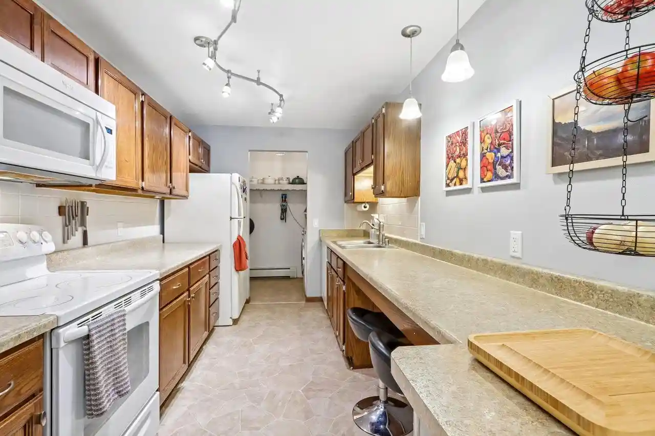 5th image of 1418 Wheeler Rd Rd, Madison, WI 53704