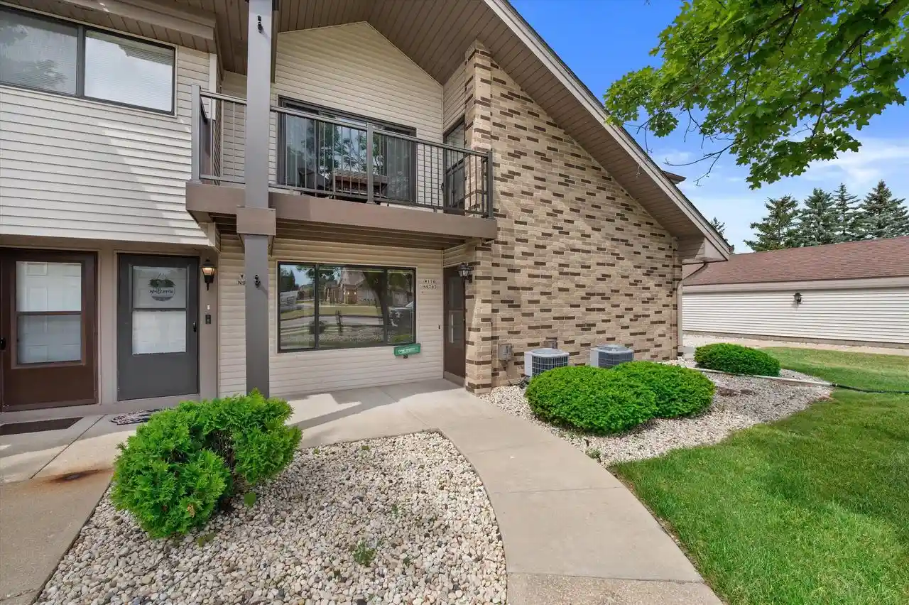 1st image of W176n9763 Rivercrest Dr Dr, Germantown, WI 53022 | MLS# 1973446