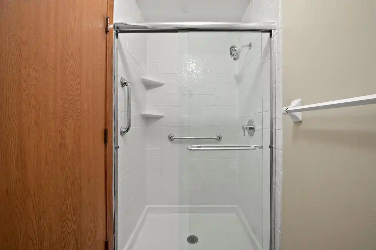 3rd image of W176N9763 Rivercrest Dr Dr, Germantown, WI 53022 | MLS# 1973446