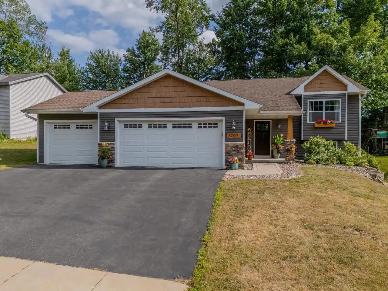 1st image of 6707 Cavin Dr Dr, Wausau, WI 54401 | MLS# 22603555