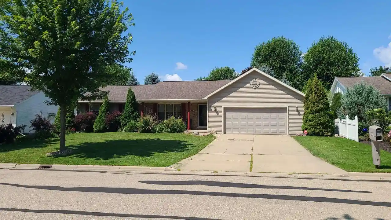 Photo 3 of Single family home for sale at 600 Welland Avenue Avenue, Green Bay, WI 54311 | MLS# 50329815 | Listing updated on 2026-07-28