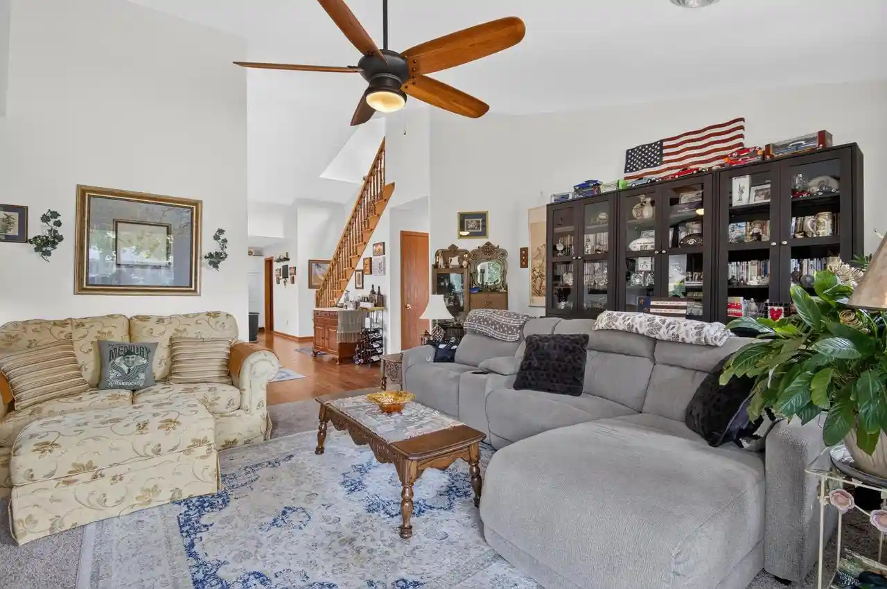 2nd image of 402 Greenvalley Dr Dr, Mount Pleasant, WI 53406 | MLS# 1973459