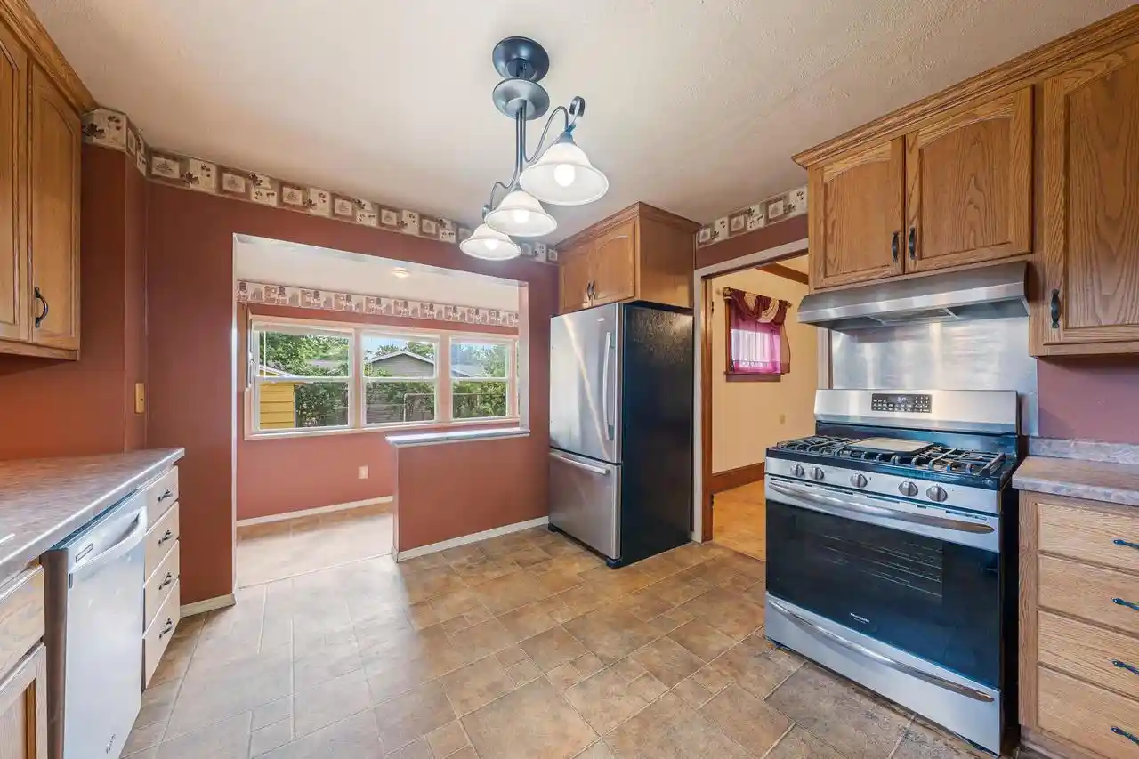 41st image of 429 E Columbian Avenue Avenue, Neenah, WI 54956 | MLS# 50329821