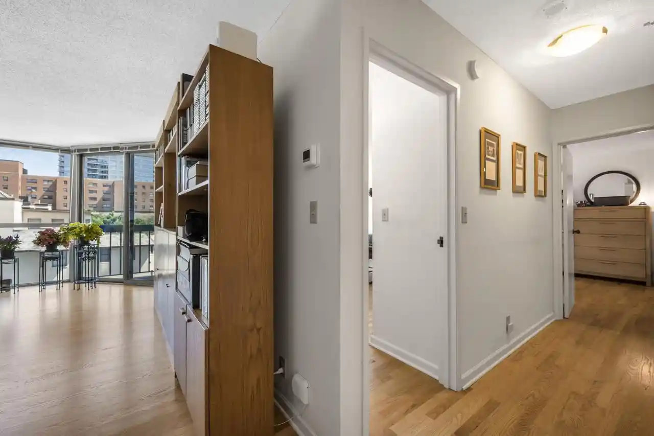 Listing Photo 5 - Condo for sale in building located at 1660 N Prospect Ave Ave, Milwaukee, WI 53202 - Unit #411