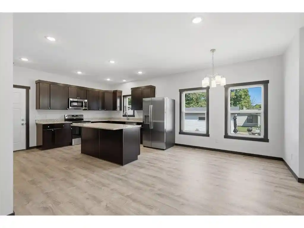 3rd image of 537 N Pearl Street Street, River Falls, WI 54022 | MLS# 7101039