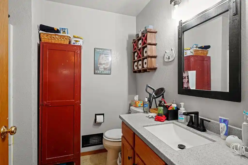 35th image of 2455 Wisconsin Street Street, Oshkosh, WI 54901 | MLS# 50329838