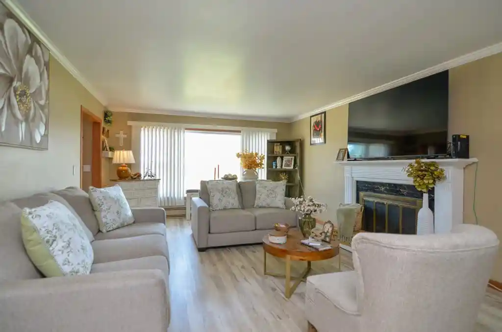 Photo 2 of Single family home for sale at 1452 University Avenue Avenue, Green Bay, WI 54302 | MLS# 50329831 | Listing updated on 2026-08-26