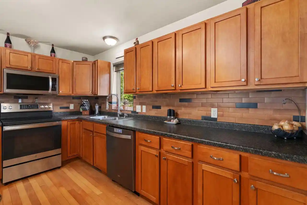 4th image of 530 Lexington Dr Dr, Oregon, WI 53575 | MLS# 2028986