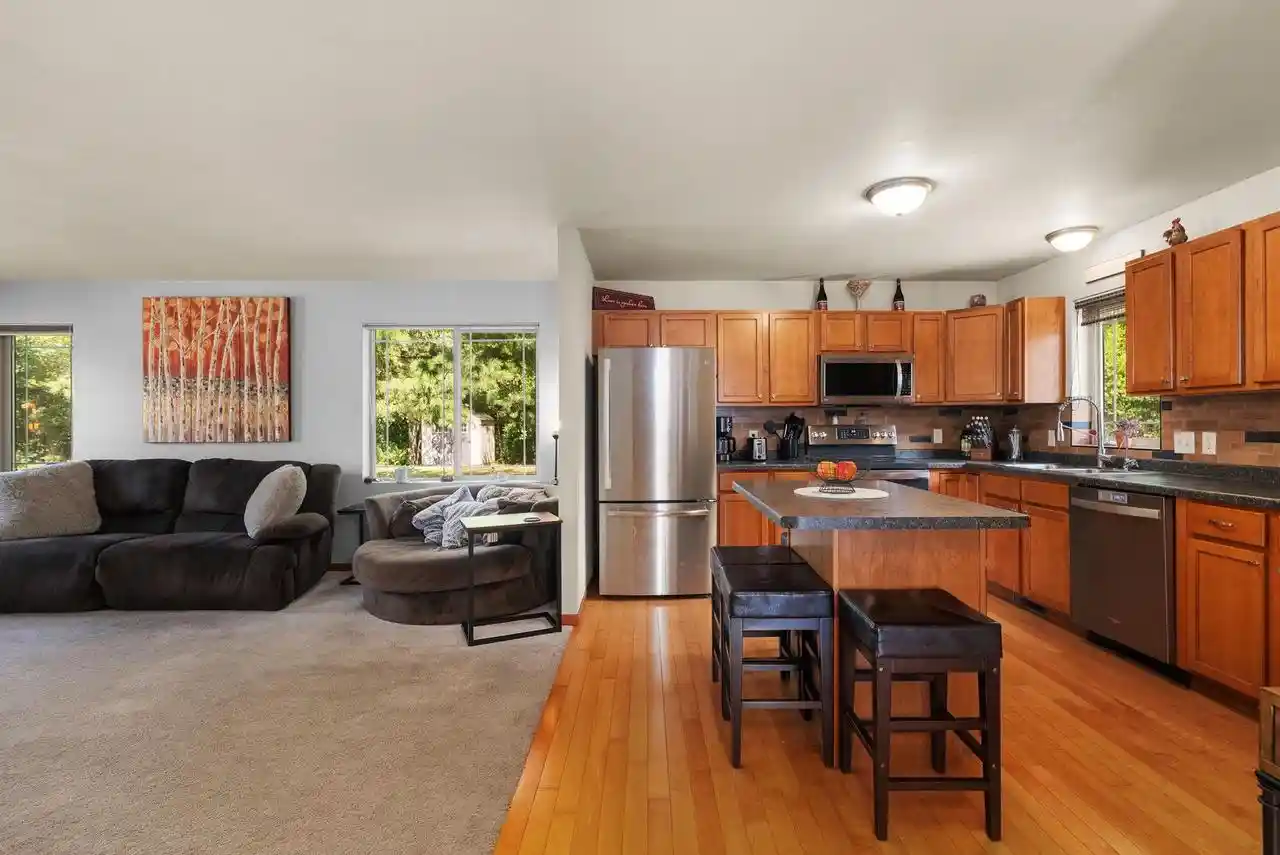 5th image of 530 Lexington Dr Dr, Oregon, WI 53575 | MLS# 2028986