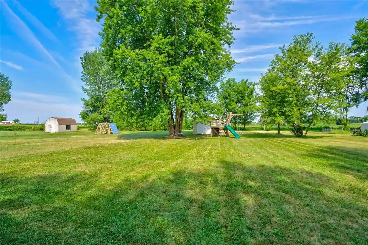 2nd image of 4702 County Hwy Dm, Morrisonville, WI 53571 | MLS# 2028989