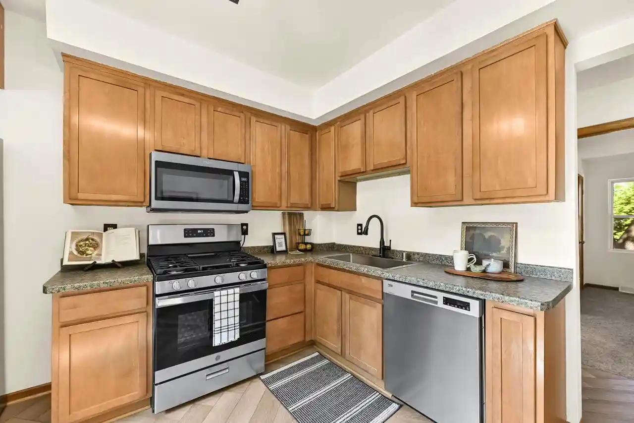 5th image of 1204 The Strand, Waukesha, WI 53186 | MLS# 1973484