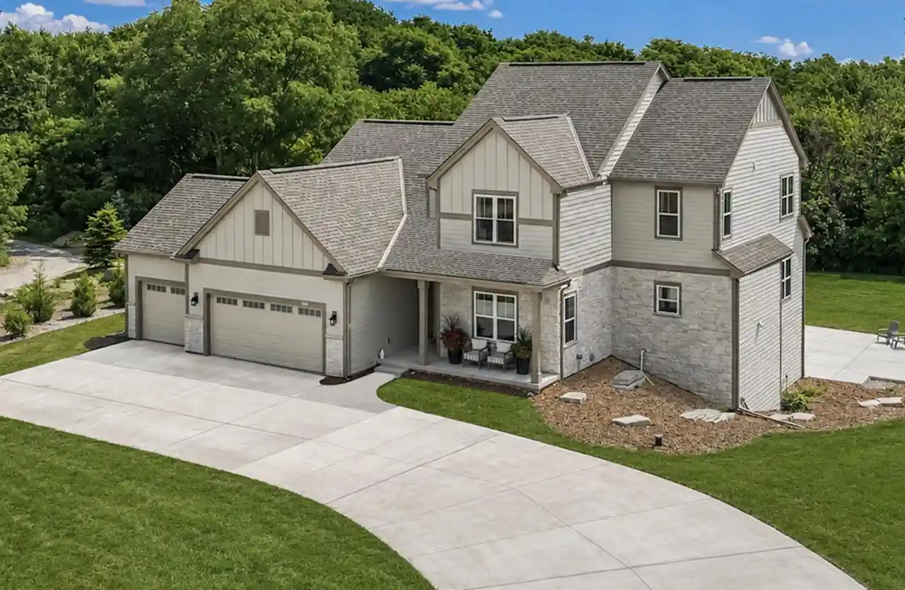 1st image of 5932 S Quarry Park Court Court, New Berlin, WI 53146 | MLS# 1973498