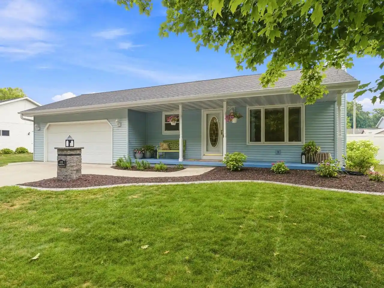 1st image of 4703 Broadway Street Street, Manitowoc, WI 54220 | MLS# 1973503