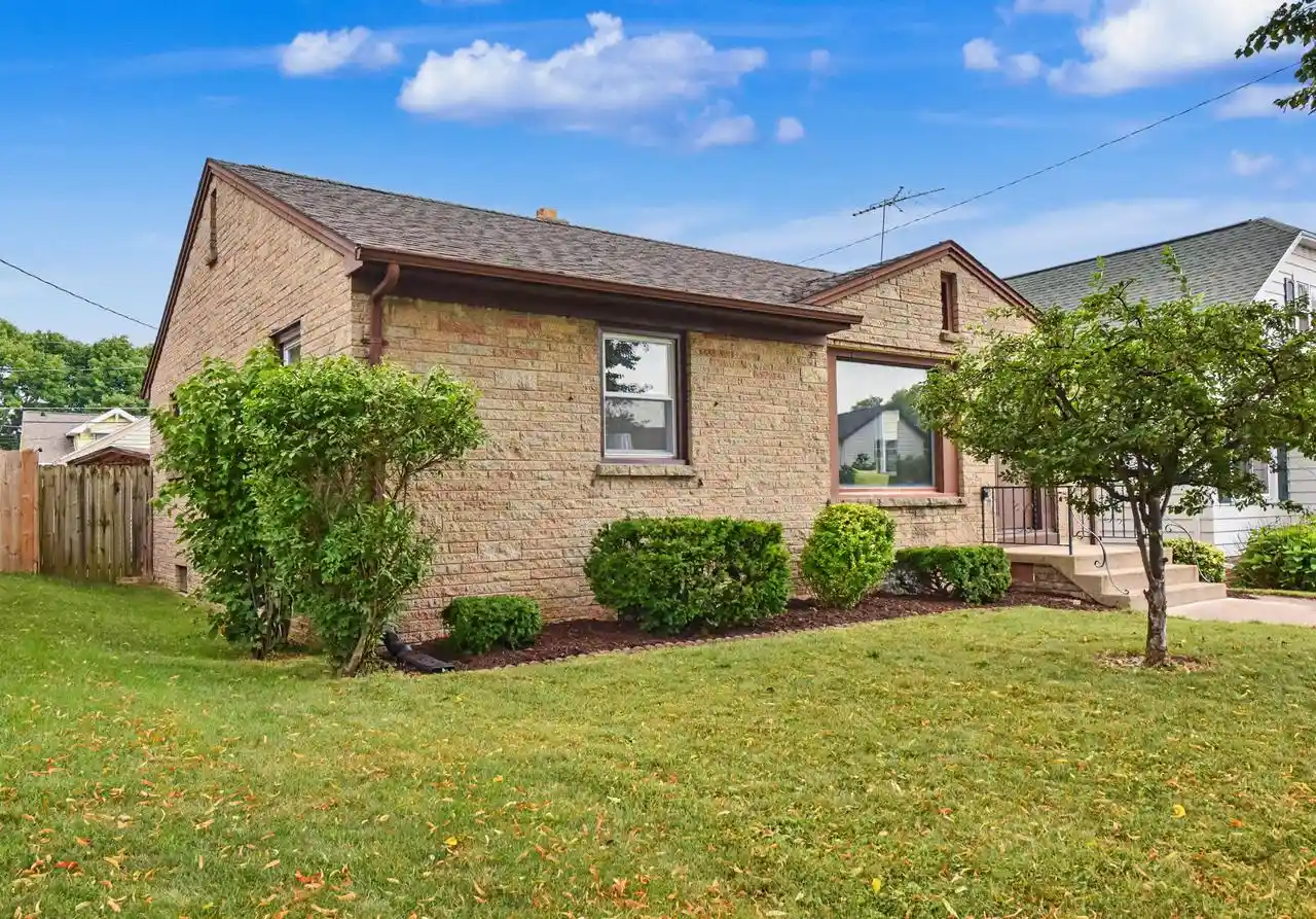 1st image of 1726 Grams Court Court, Sheboygan, WI 53081 | MLS# 1973510