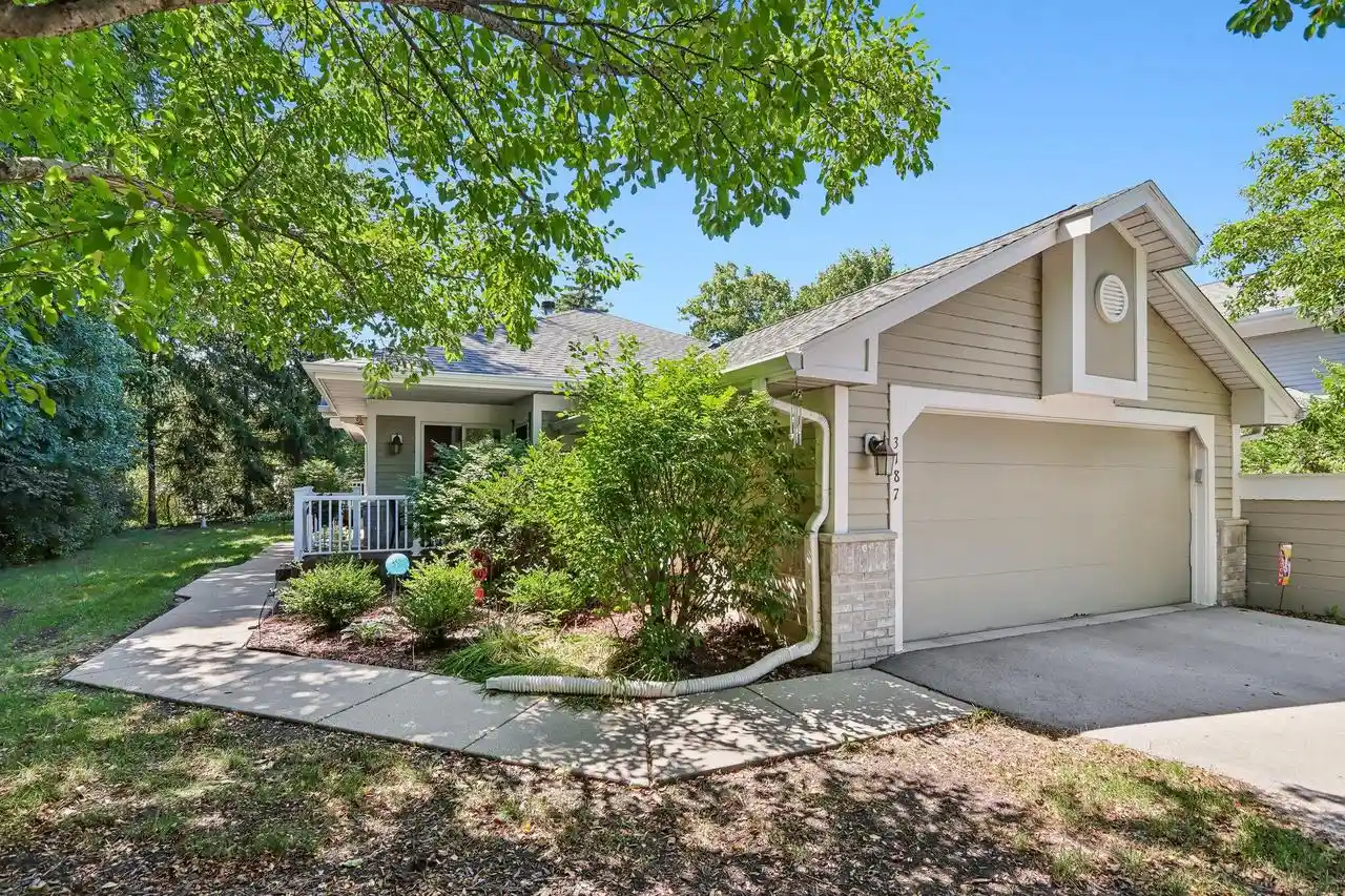 1st image of 3187 S Waterford Court Court, New Berlin, WI 53151 | MLS# 1973512