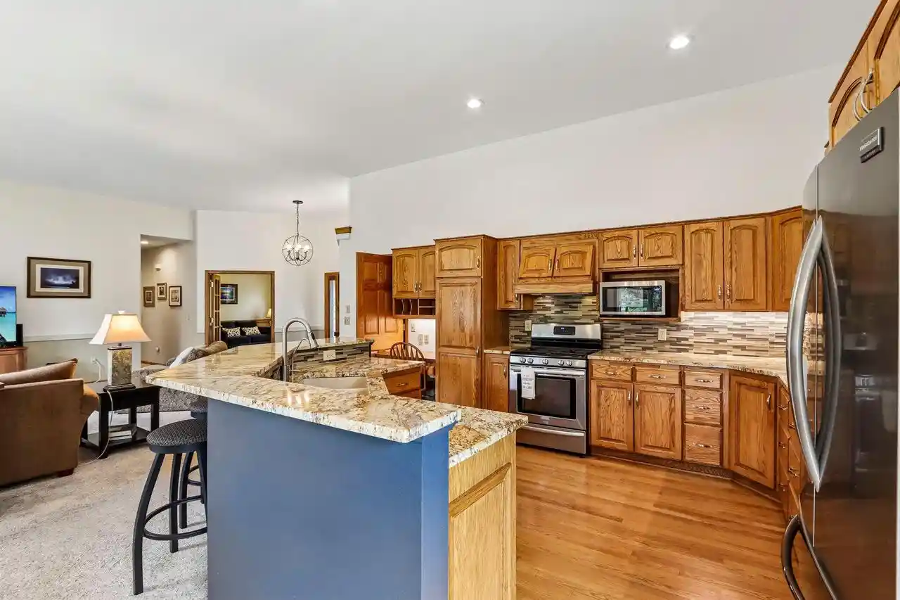 39th image of W263n2367 Deer Haven Dr Dr, Pewaukee, WI 53072 | MLS# 1973515